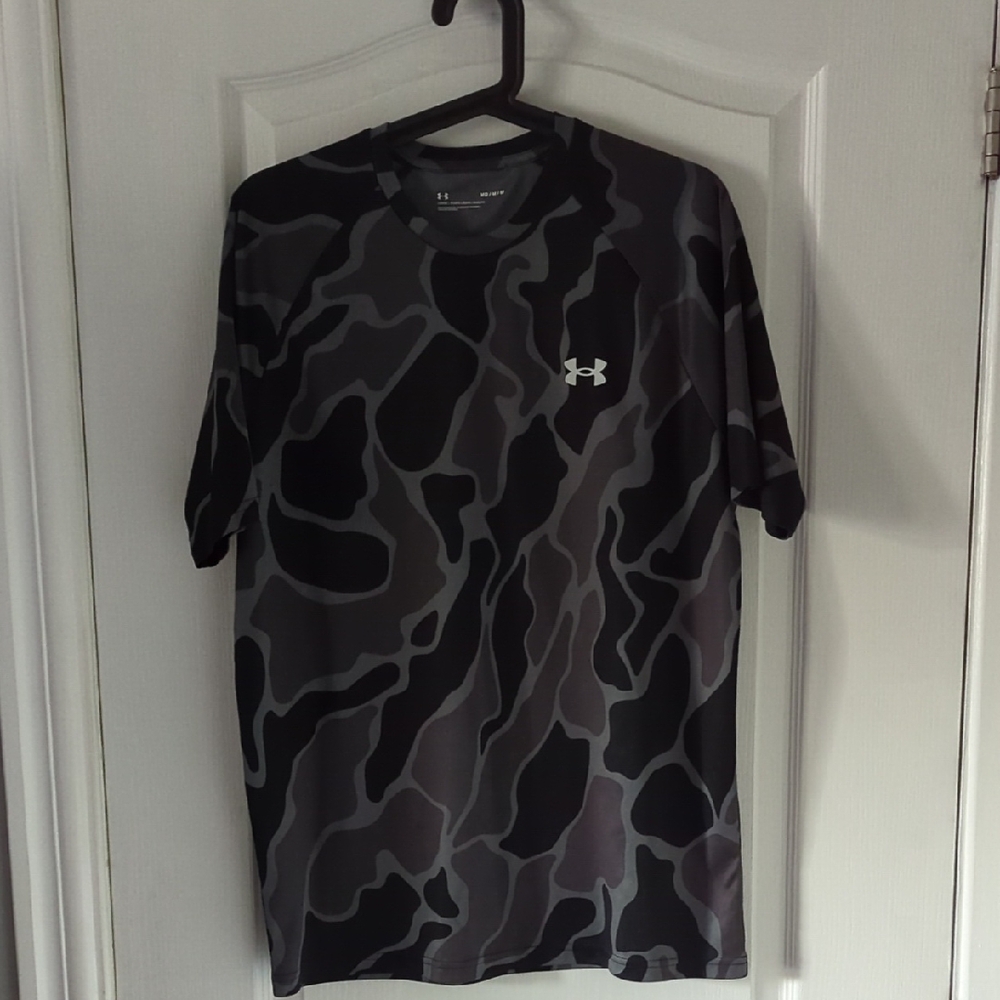 Under Armour Men's Gray Patterned Tee